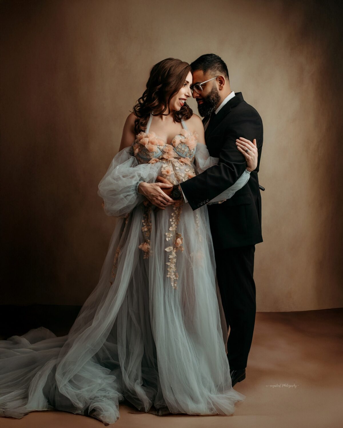 hardford county maternity photographer