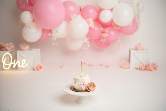 A Sweet and Simple Cake Smash Session in Bel Air, Maryland
