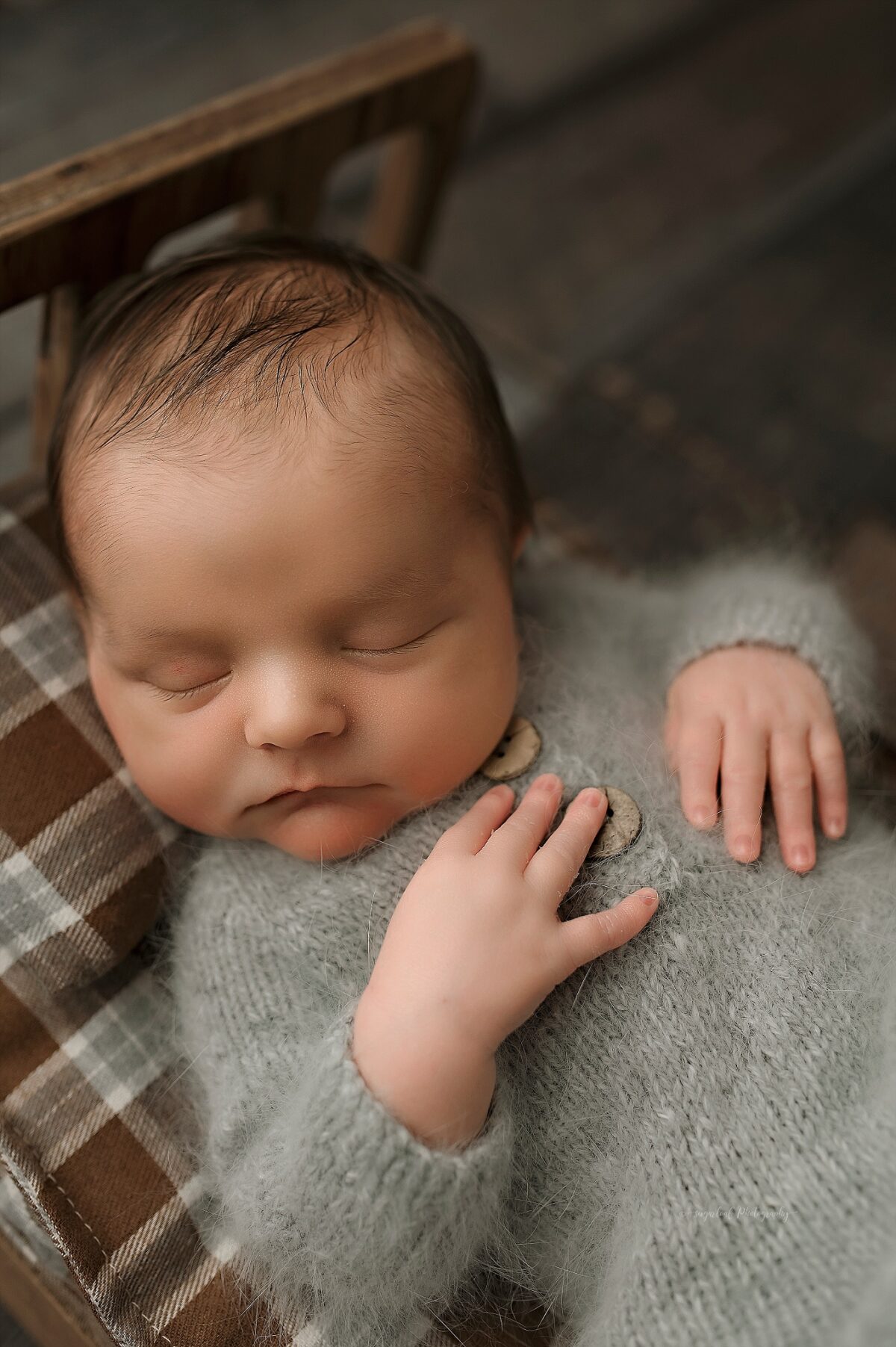 Newborn baby photographed by Baltimore newborn photographer in Bel Air studio