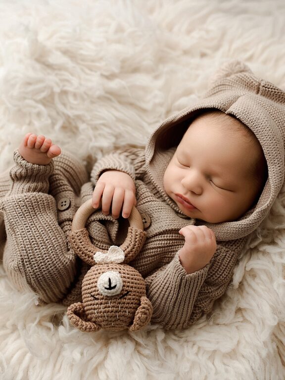 What to Expect When Hiring a Baltimore Newborn Photographer