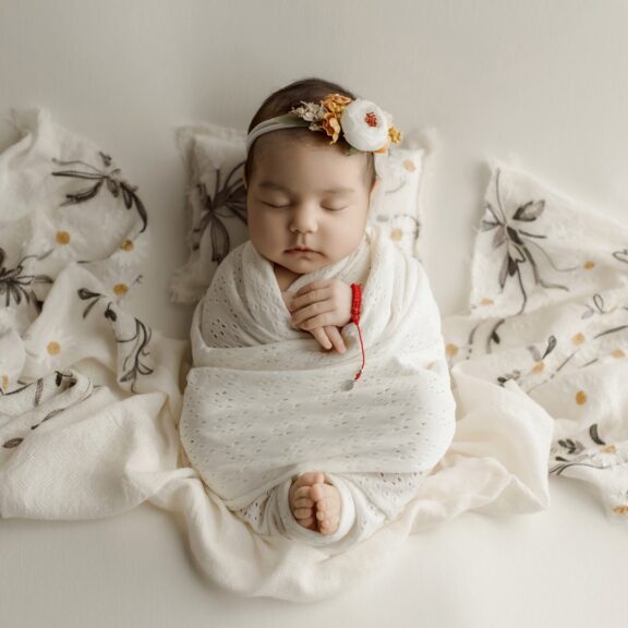 Wrapped Newborn Session | A Simple, Sweet Mini Session for Your New Baby