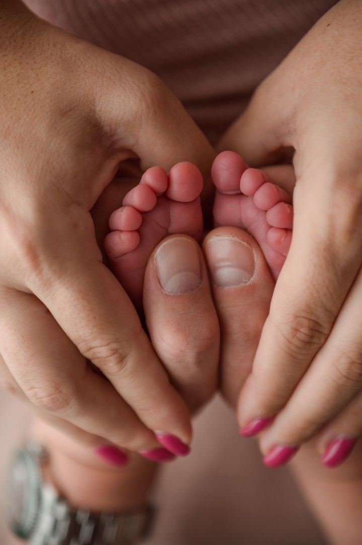 newborn detail shots Baltimore photographer