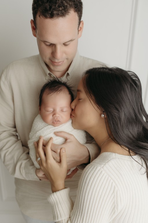 studio style newborn session in bel air, Harford County 