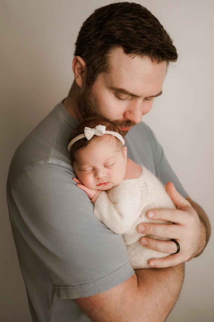 Newborn photographer Bel Air MD hospital go home bag essentials