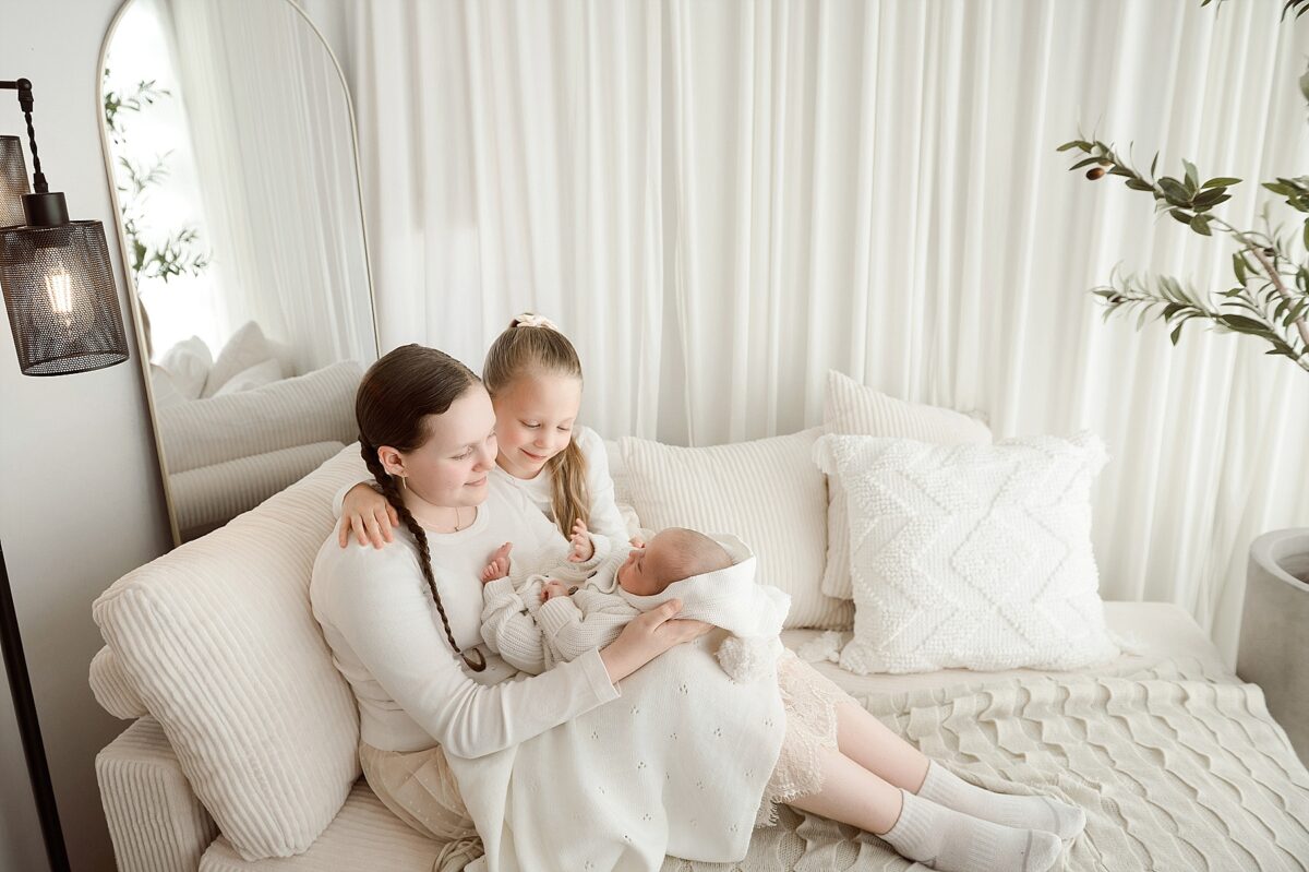 lifestyle family newborn portraits Baltimore