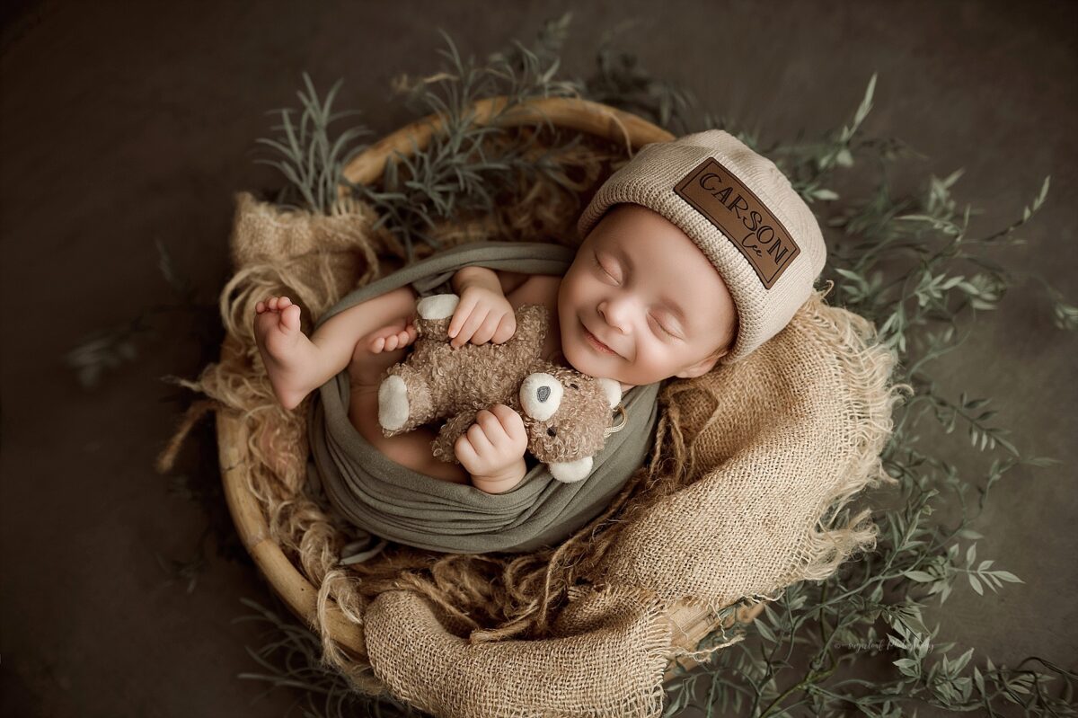 baltimore-newborn-photographer-posed-newborn
