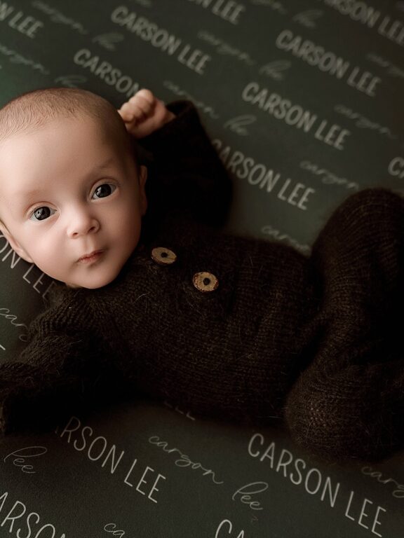 Can’t Decide Between Posed or Lifestyle Newborn Photos? You Can Have Both