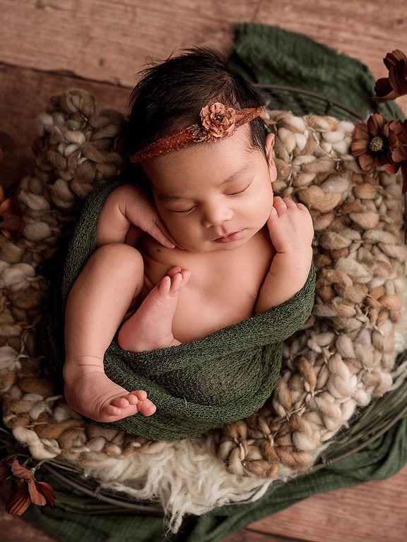 A Fall Inspired Wrapped Mini Newborn Session in Maryland